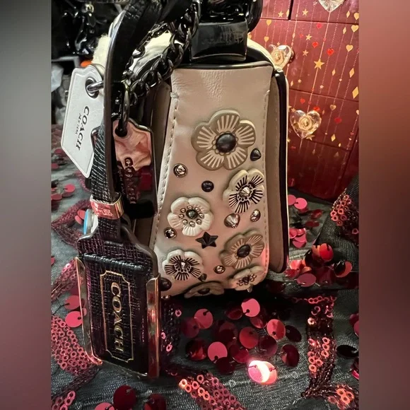 HOST PICK Coach 2017 (RE)LOVED Upcrafted Tea Rose Swagger 20 Shoulder Crossbody - Picture 5 of 16